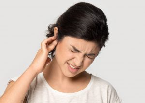 כאבים באפרכסת האוזן